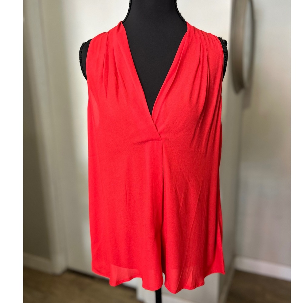 NWT ($34) LUSH Poinsettia Red Chiffon VNeck Sleeveless Tank Top Women's Medium